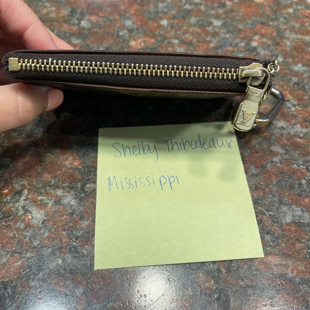 LV MONOGRAM POUCH - Picture 3 of 4